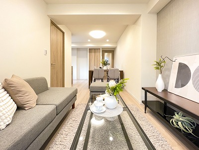 三方向の角部屋で明るさ満天！